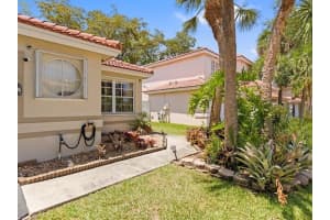7385 NW 24th St, Margate, FL 33063 - MLS#F10511419