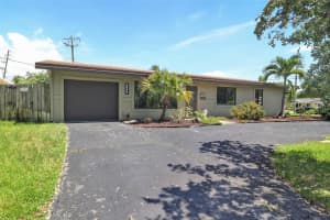 2141 NE 49th St, Lighthouse Point, FL 33064 Sold 11/05/25