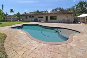 2141 NE 49th St, Lighthouse Point, FL 33064 Sold 11/05/25