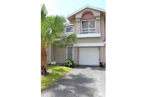 2032 Discovery Cir 2032, Deerfield Beach