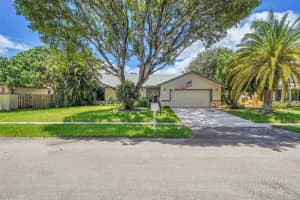 7481 NW 42nd St, Lauderhill, FL 33319 Sold 09/05/25