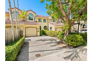 1315 S 1st St 2, Fort Lauderdale, FL 33301 Sold 08/06/25