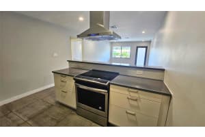 200 NW 25th St /, Fort Lauderdale, FL 33311 - MLS#F10511539