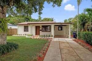 2446 Adams St, Hollywood, FL 33020 Sold 07/30/25