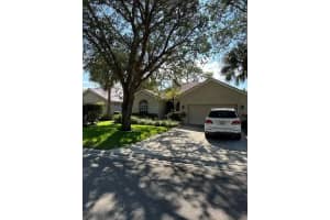 6429 Autumn Woods Blvd, Naples