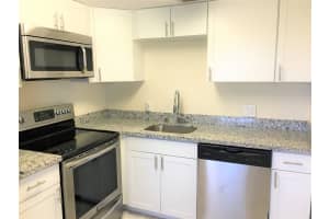 551 SW 135th Ave 405B, Pembroke Pines, FL 33027 - MLS#F10511585