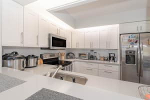 701 128th Avenue, Pembroke Pines, FL 33027 - MLS#F10511625