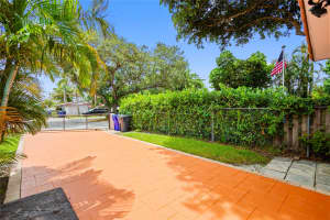 725 S 29 CT., Hollywood, FL 33020 Sold 08/14/25