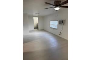 4577 Clinton Blvd, Lake Worth, FL 33463 - MLS#F10511645