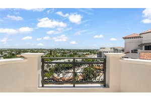 200 E Palmetto Park Rd PH5, Boca Raton, FL 33432 - MLS#F10511673