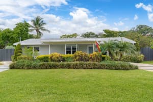 418 NW 20th St, Wilton Manors, FL 33311 Sold 08/08/25