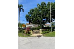 2201 SE 9th St 105, Pompano Beach, FL 33062 - MLS#F10511796