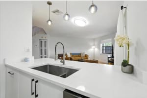 511 NW 36th Ave 511, Deerfield Beach, FL 33442 - MLS#F10511804