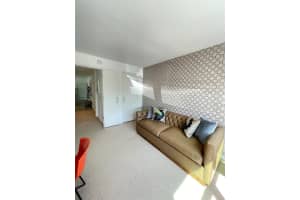 MLS# F10511805, Fort Lauderdale, Florida 33304