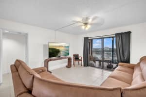 2202 S Cypress Bend Dr 903, Pompano Beach