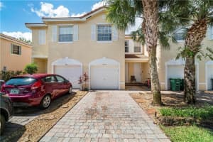 6373 Landings Way, Tamarac, FL 33321 - MLS#F10511928