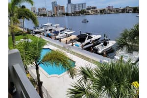 2100 Diana Dr 310, Hallandale Beach