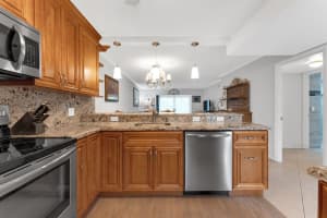 251 NW 76th Ave 102, Margate, FL 33063 Sold 10/14/25