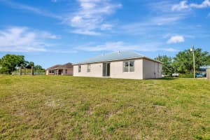 423 NW Ravenswood, Port Saint Lucie, FL 34983 Sold 07/28/25