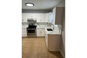 319 NE 35th Ct, Oakland Park, FL 33334 - MLS#F10512020