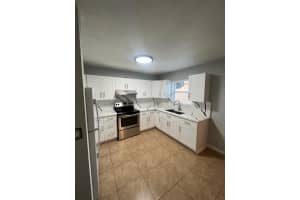 319 NE 35th Ct, Oakland Park, FL 33334 - MLS#F10512020