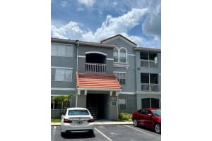 18001 Richmond Place DR 935, Tampa, FL 33647 - MLS#F10512029