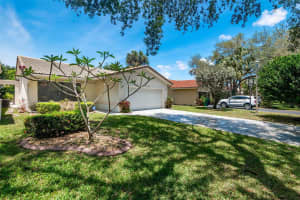 1422 NW 97th Ave, Coral Springs, FL 33071 Sold 08/11/25
