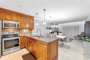 5051 W Oakland Park Blvd 301, Lauderdale Lakes, FL 33313 Sold 09/19/25