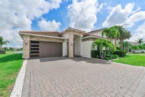 7324 Stella Ln, Lake Worth, FL 33463 Sold 08/14/25