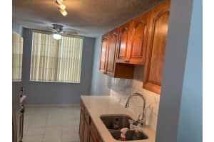 2998 Nw 48 336, Lauderdale Lakes