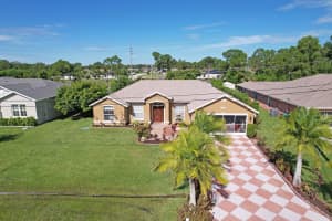 5542 NW Kappa Ct, Port Saint Lucie, FL 34986 - MLS#F10512138