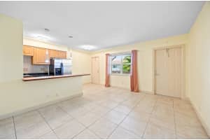 2607 NE 8th Ave 24, Wilton Manors, FL 33334 Sold 07/15/25