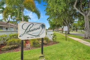 420 Lakewood Cir B, Pompano Beach, FL 33063 Sold 11/24/25