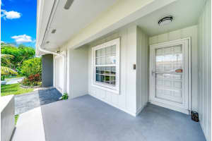 420 Lakewood Cir B, Pompano Beach, FL 33063 Sold 11/24/25