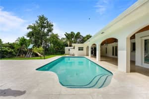 1120 E Tropical Way, Plantation, FL 33317 - MLS#F10512274