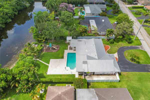 1120 E Tropical Way, Plantation, FL 33317 - MLS#F10512274