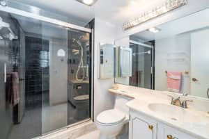 9500 N Hollybrook Lake Dr 109, Pembroke Pines, FL 33025 - MLS#F10512335