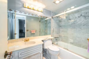 9500 Hollybrook Lake Drive, Pembroke Pines, FL 33025 - MLS#F10512335