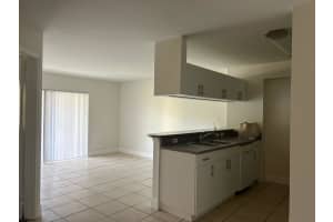 450 S Park Rd 5-104, Hollywood, FL 33021 - MLS#F10512336