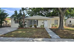 6540 SW 8th St, North Lauderdale, FL 33068 - MLS#F10512356