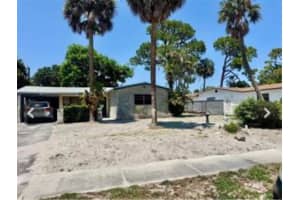 3631 Nw 7th St, Lauderhill