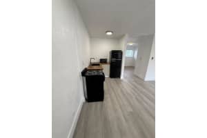 2213 Lincoln St 4, Hollywood, FL 33020 - MLS#F10512385