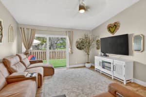 5157 NW 11th Ln, Deerfield Beach, FL 33064 - MLS#F10512391