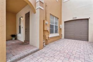 4442 Arabian Way 4442, Fort Lauderdale, FL 33328 Sold 10/29/25