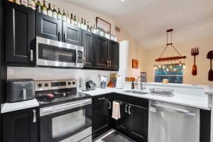 895 180th Terrace, Pembroke Pines, FL 33029 - MLS#F10512453