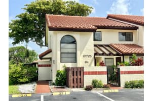 10725 Bahama Palm Way 201, Boynton Beach