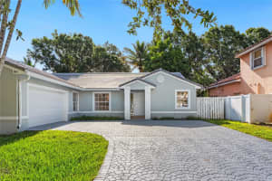 1811 SW 124th Way, Miramar, FL 33027 - MLS#F10512471