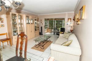5003 NW 35th St 503, Lauderdale Lakes, FL 33319 - MLS#F10512479