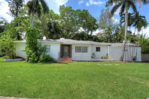 1050 NE 82nd St, Miami, FL 33138 - MLS#F10512501
