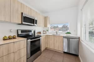 2206 Simms St, Hollywood, FL 33020 - MLS#F10512510